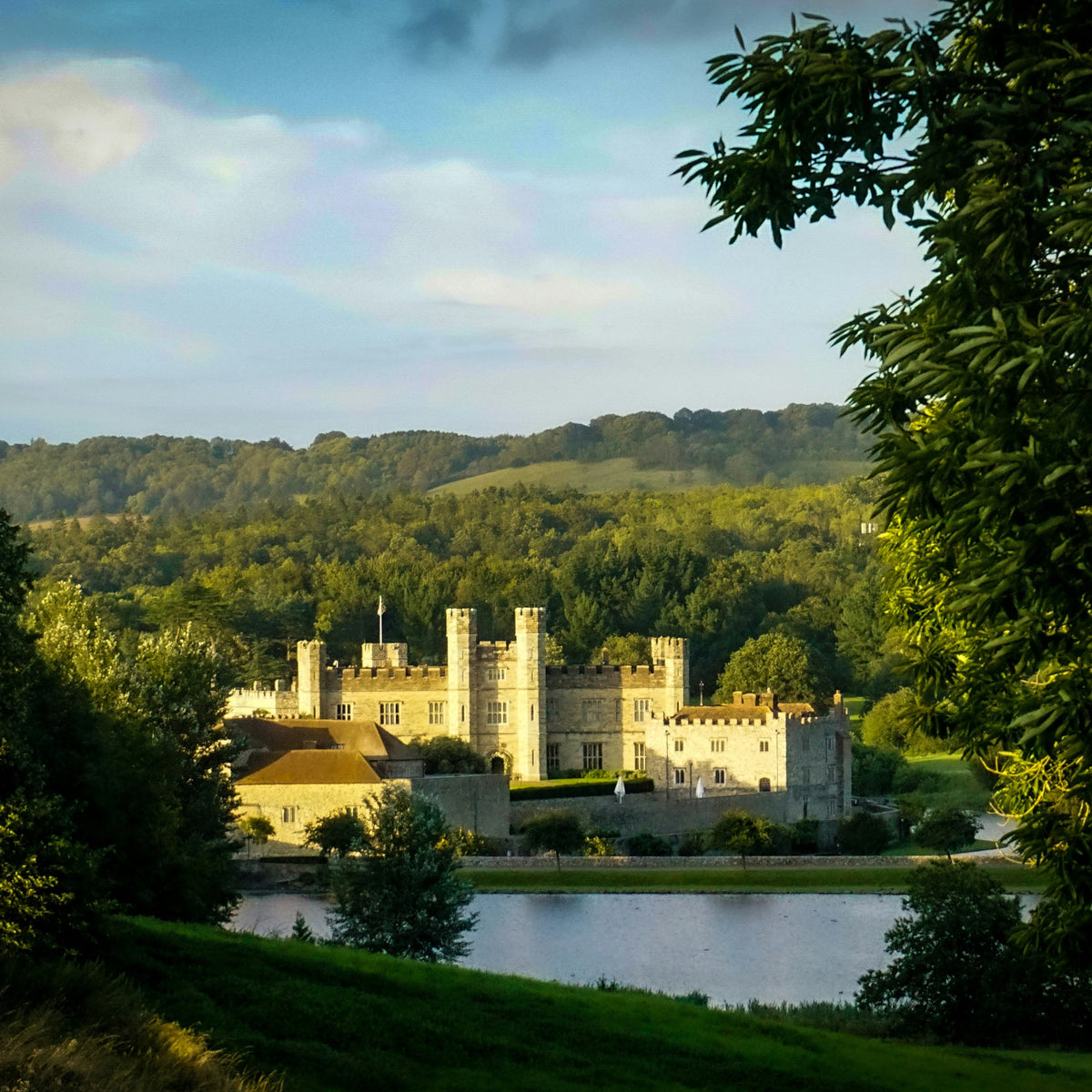 12 Dec 2026 – Canterbury & Leeds Castle Christmas Lights Trail